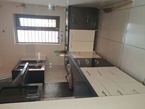 Kitchen in 2.5 BHK Builder Floor at Sector 28 – for Rent