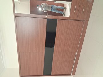 Room in 2.5 BHK Builder Floor at Sector 28 – for Rent