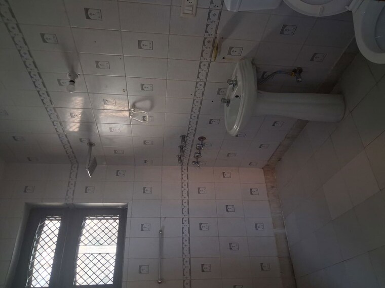 Bathroom, sector 19 3.5 Bedroom 2250 Sq.Ft. Independent House In Sector 19 Faridabad 9382253