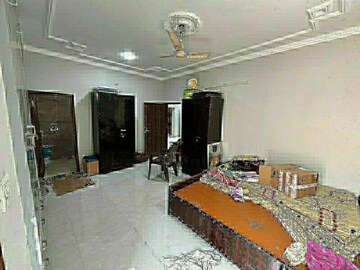 Bedroom in 2.5 BHK Builder Floor at Sector 29 – for Rent