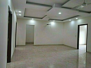 4 BHK Builder Floor For Rent in Sector 30