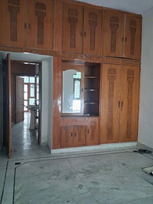 3.5 BHK Independent House For Rent in Sector 28
