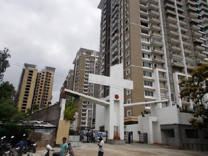 3 BHK + Pooja Room Apartment For Rent in SMR Vinay Fountainhead