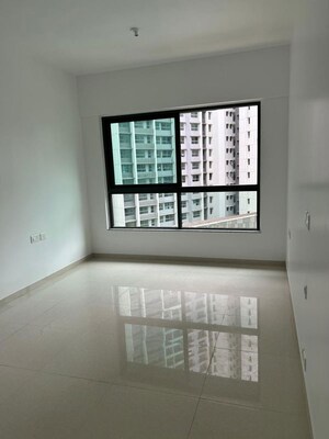 2 BHK Apartment For Sale in Kalpataru Immensa, Kolshet Road