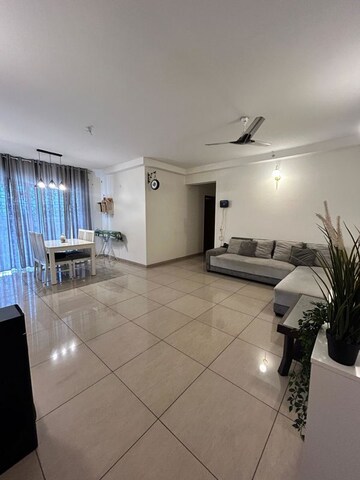 2 BHK Apartment For Rent in Casagrand Orlena, Hennur