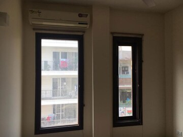 Room in 3 BHK Builder Floor at Greater Kailash I – for Sale