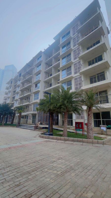 4 BHK + Servant Room,Study Room Apartment For Sale in Godrej Palm Retreat