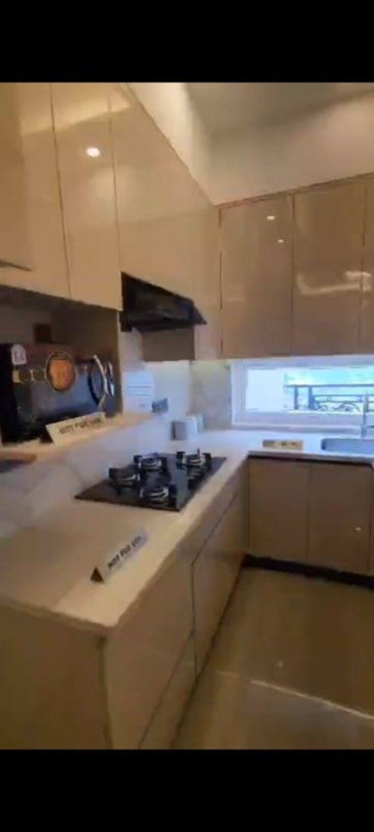 Kitchen, trehan-luxury-floors 3 Bedroom 149 Sq.Yd. Apartment In Sohna Sector 35 Gurgaon 9722507