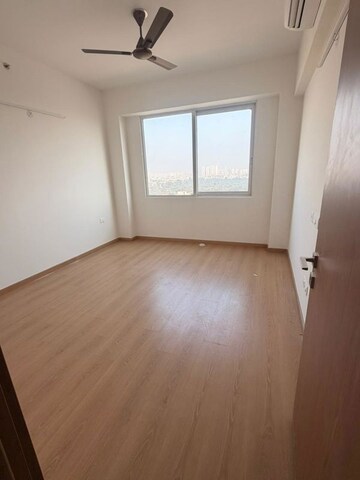 Room in 3 BHK Apartment at Godrej Woods, Sector 43 – for Rent