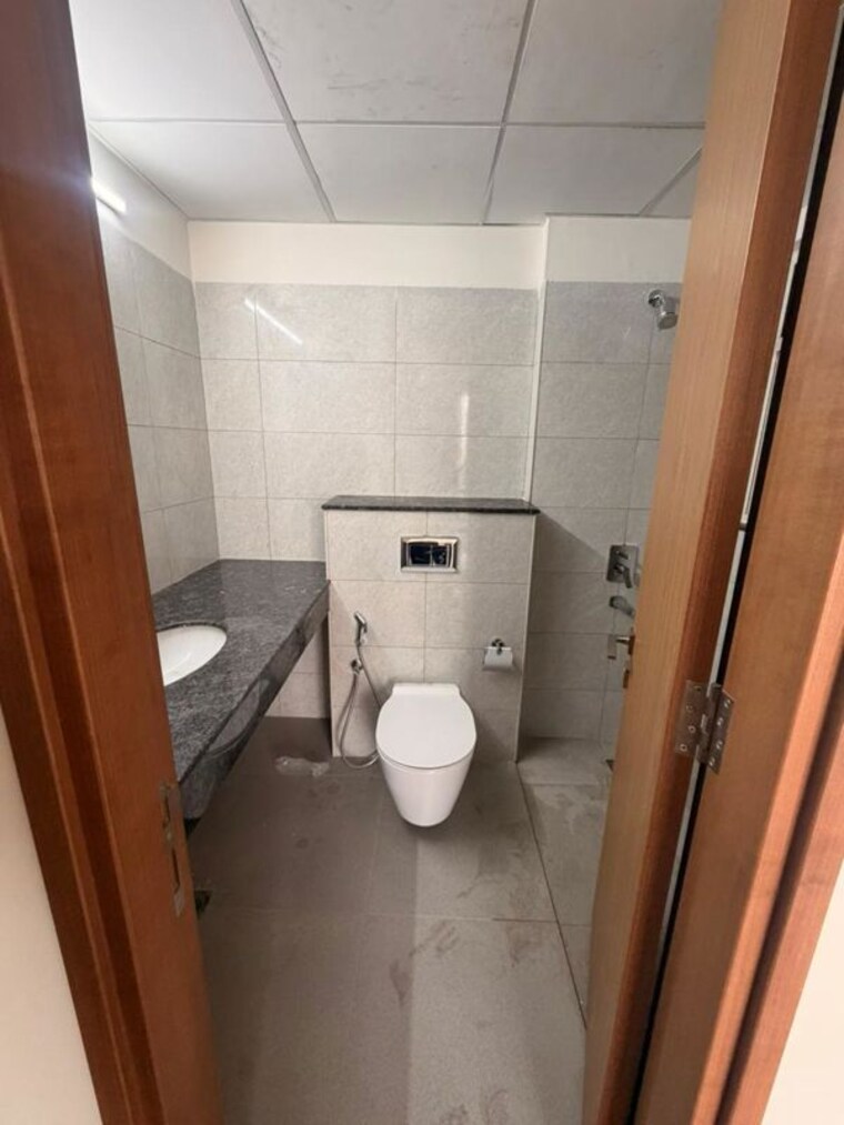 Bathroom, godrej-woods 3 Bedroom 1345 Sq.Ft. Apartment In Sector 43 Noida 9722515