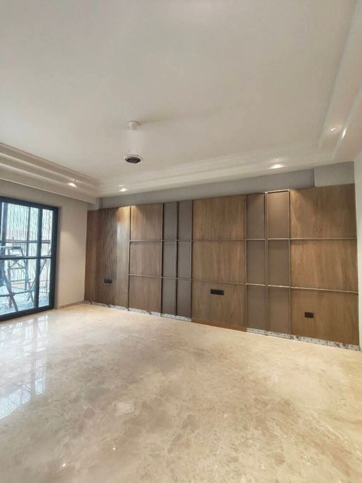 Room, freedom fighters enclave 4 Bedroom 1900 Sq.Ft. Apartment In Freedom Fighters Enclave Delhi 9722566