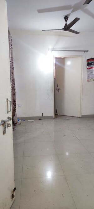 Room in 2 BHK Apartment at Conscient Habitat 78, Sector 78 – for Sale