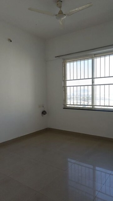 Room in 1 BHK Apartment at Kolte Patil Life Republic, Hinjewadi – for Rent