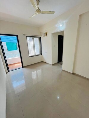 Room in 1 BHK Apartment at Tole Niwas, Wadgaon Sheri – for Rent