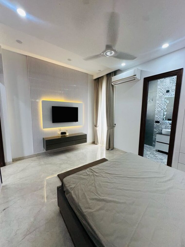 Room, patiala road 3 Bedroom 2100 Sq.Ft. Villa In Patiala Road Zirakpur 9722605