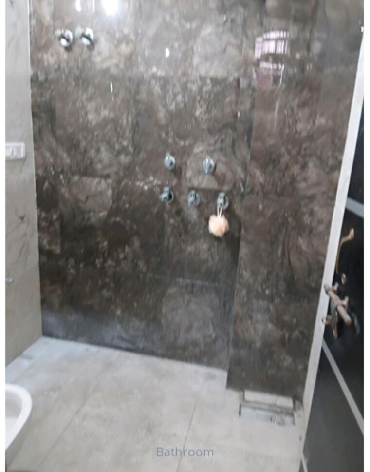 Bathroom, beta ii greater noida 2 Bedroom 60 Sq.Mt. Independent House In Beta Ii Greater Noida Greater Noida 9722650