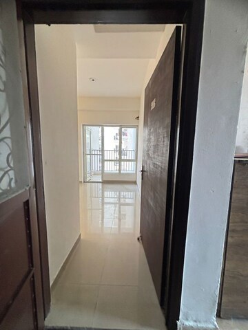 Room in 2 BHK Apartment at Panchsheel Greens II, Sector 16 Greater Noida – for Sale