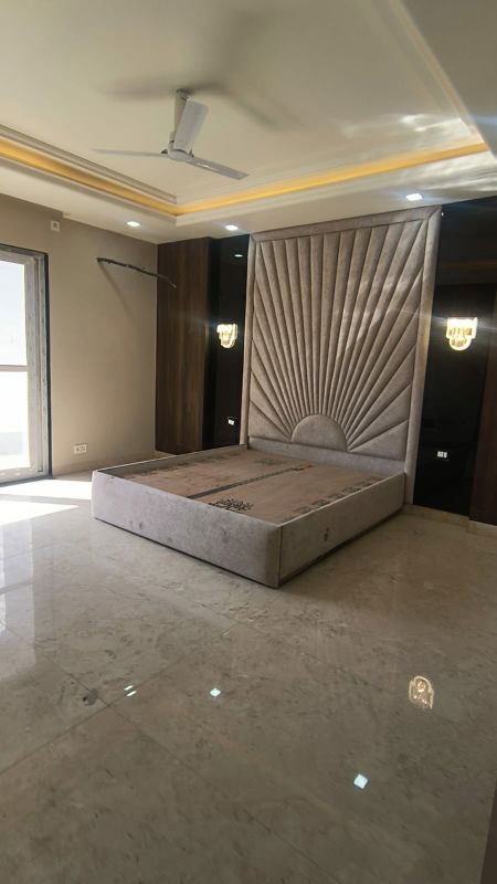 4 BHK + Pooja Room,Servant Room,Study Room,Extra Room Builder Floor For Rent in Green Fields Colony