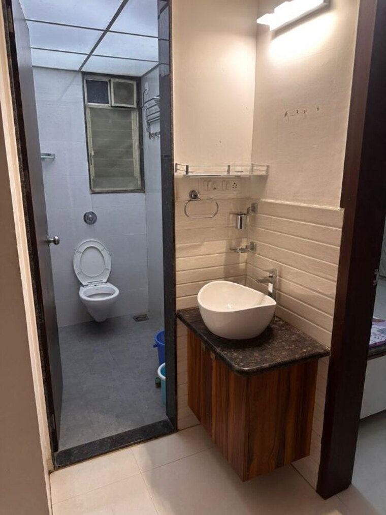 Bathroom, sumana-green-basil 2 Bedroom 758 Sq.Ft. Apartment In Baner Pune 9722697