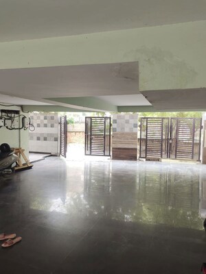 Swimming Pool in 3 BHK Builder Floor at Srishti Greenfield Homes, Green Fields Colony – for Rent