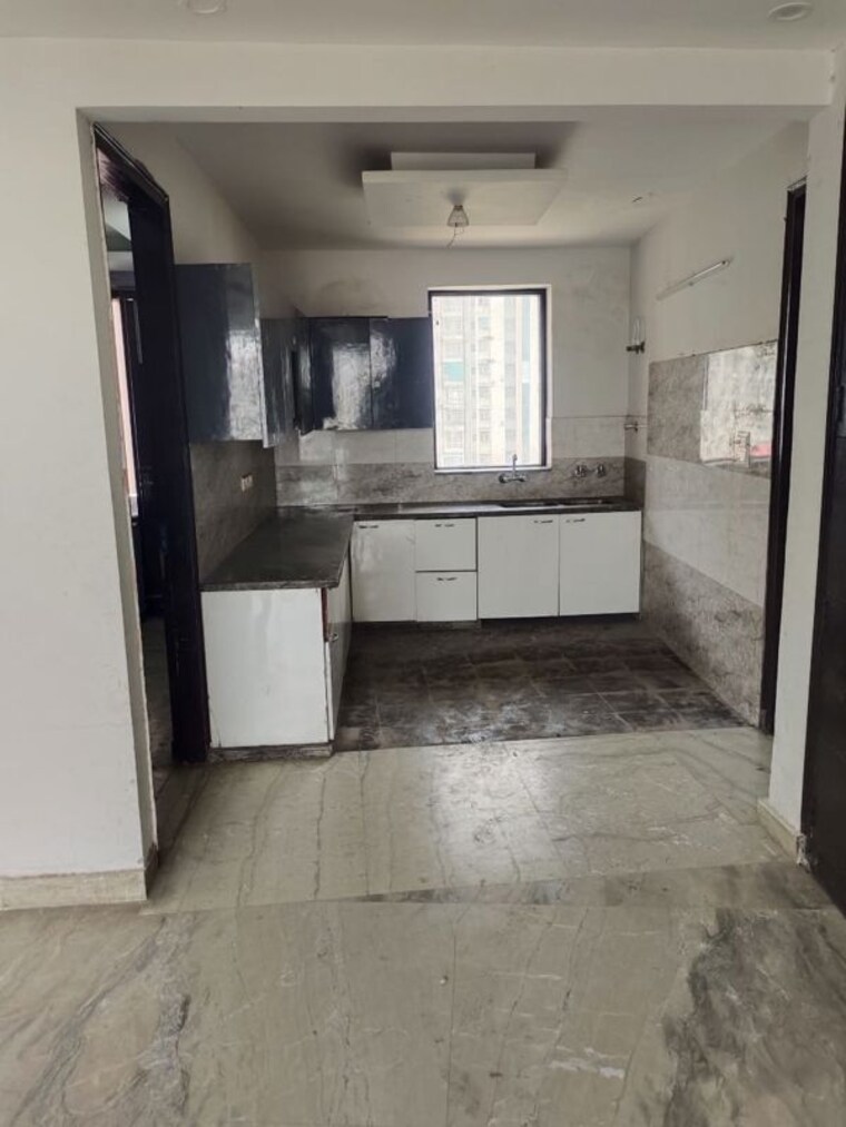 Kitchen, srishti-greenfield-homes 3 Bedroom 203 Sq.Yd. Builder Floor In Green Fields Colony Faridabad 9722700