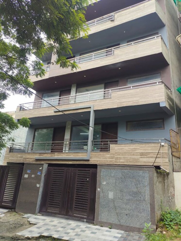 Exterior View, srishti-greenfield-homes 3 Bedroom 203 Sq.Yd. Builder Floor In Green Fields Colony Faridabad 9722700