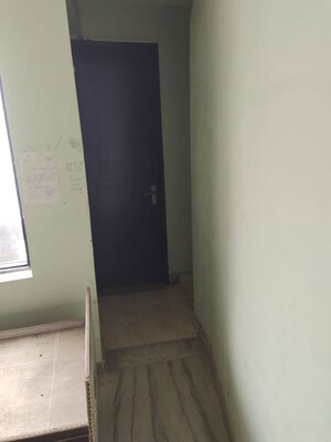 Building Lobby in 3 BHK Builder Floor at Srishti Greenfield Homes, Green Fields Colony – for Rent