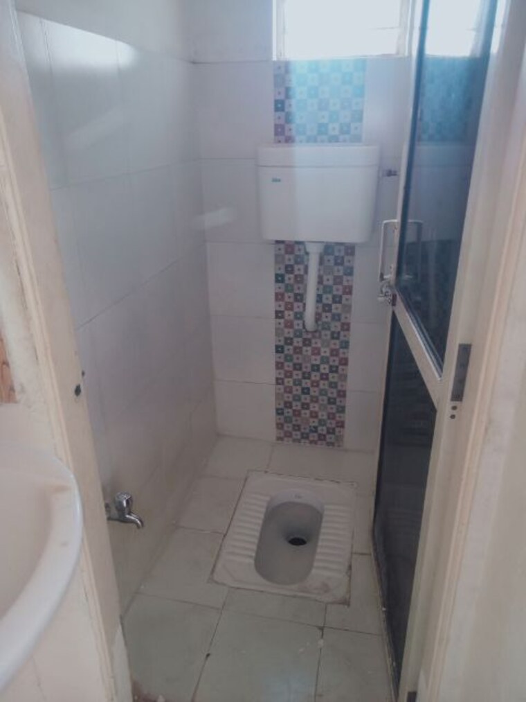 Bathroom, nasik road 1 Bedroom 600 Sq.Ft. Apartment In Nasik Road Nashik 9722701