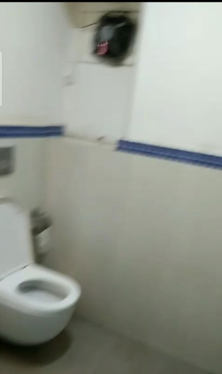 undefined, gariahat Commercial Showroom 1200 Sq.Ft. In Gariahat Kolkata 9722704