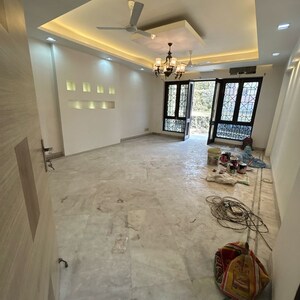 Bedroom in 4 BHK Builder Floor at South Extension ii – for Rent