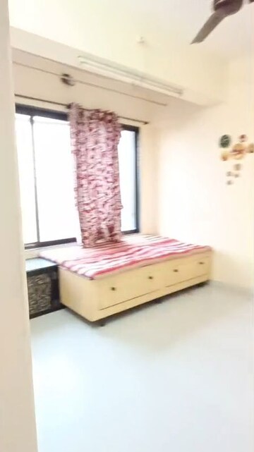 Bedroom in 1 BHK Apartment at Parel – for Rent
