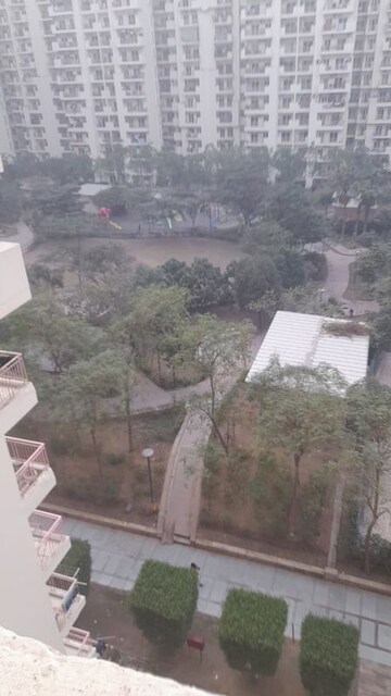 3 BHK Apartment – Garden View at Express Zenith, Sector 77 - for Rent