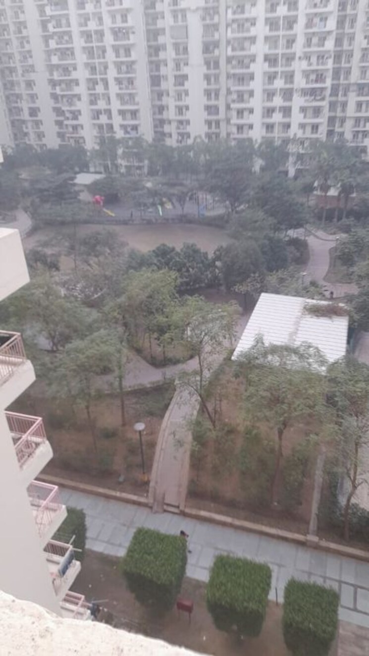 Garden, express-zenith 3 Bedroom 1470 Sq.Ft. Apartment In Sector 77 Noida 9722780