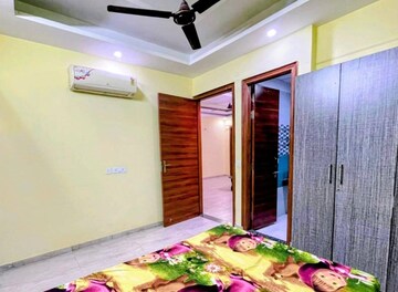 Bedroom in 3 BHK Apartment at Saket – for Rent