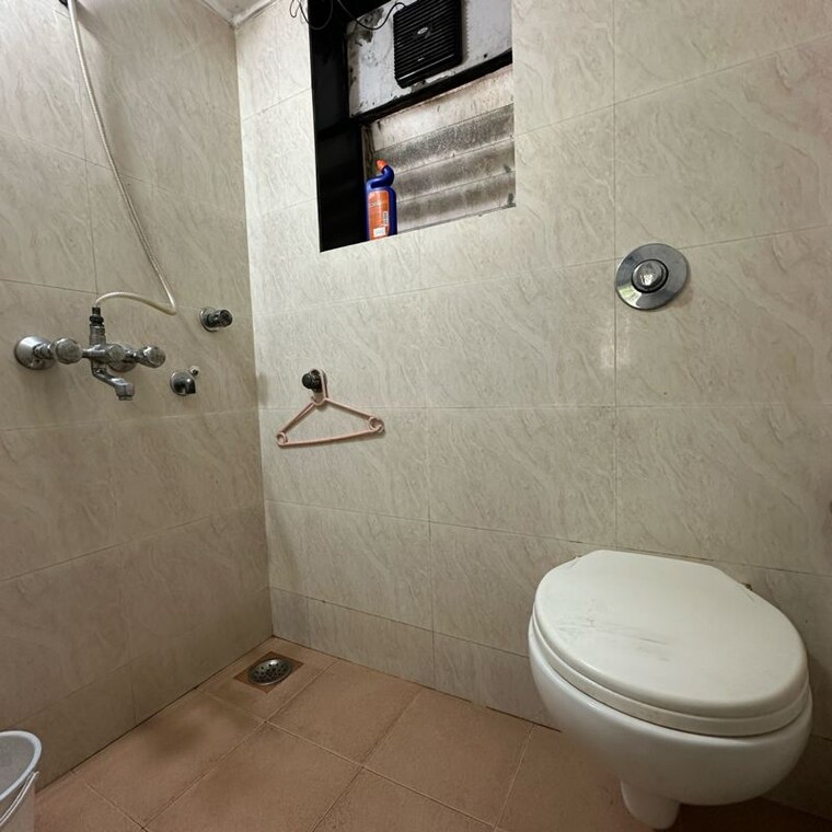 Bathroom, jupiter-apartments-lokhandwala-complex 1 Bedroom 450 Sq.Ft. Apartment In Lokhandwala Complex Mumbai 9722830