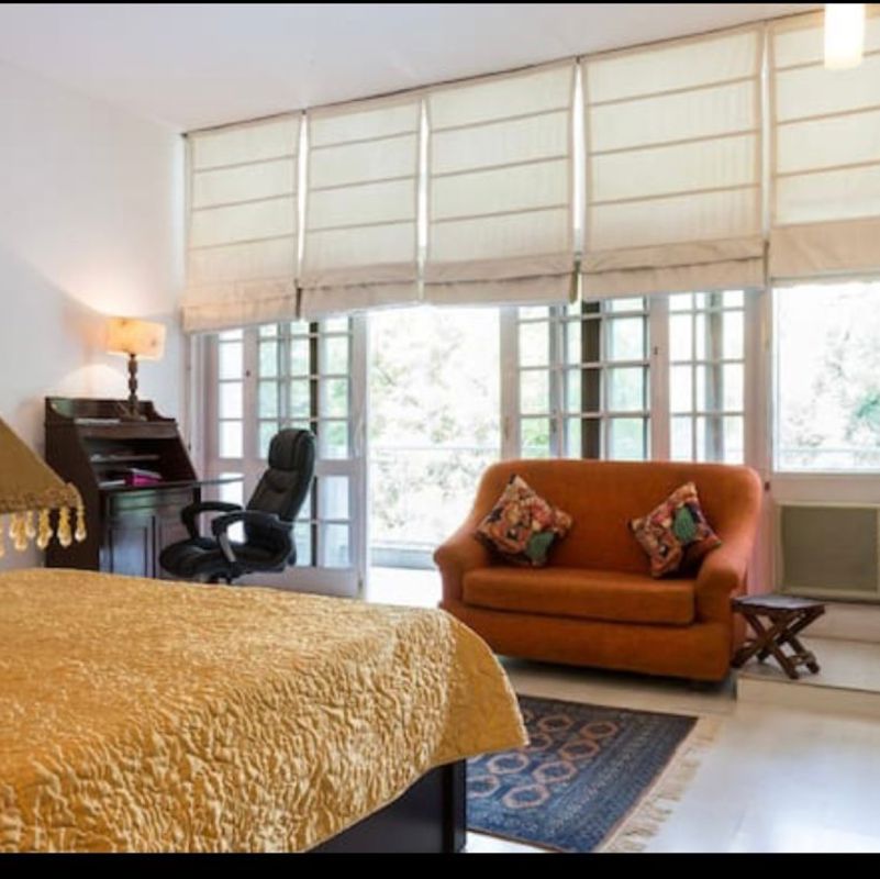 3 BHK + Extra Room Independent House For Rent in Defence Colony