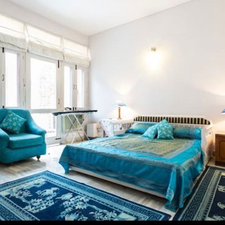 Bedroom, defence colony 3 Bedroom 1800 Sq.Ft. Independent House In Defence Colony Delhi 9722848