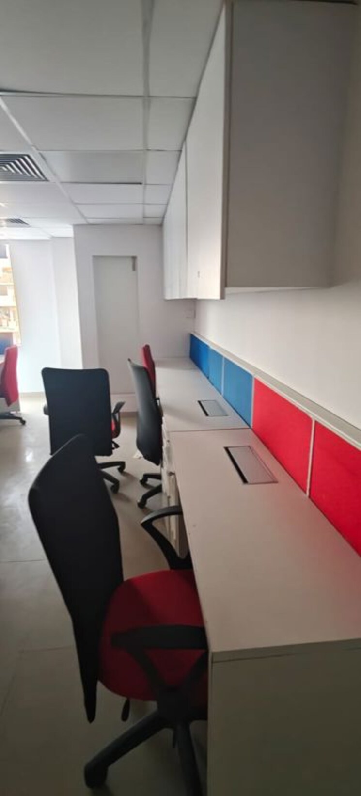 Team Area, jmd-regent-square Commercial Office Space 2000 Sq.Ft. In Sector 25 Gurgaon 9722888