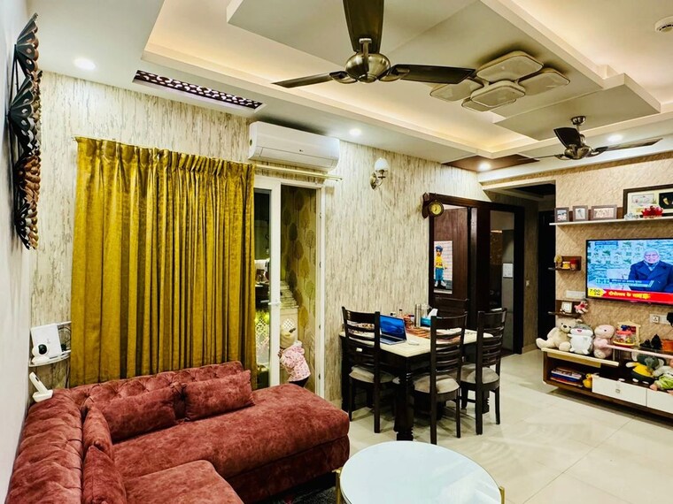 Living Room, gaur-city-2-14th-avenue 2 Bedroom 1040 Sq.Ft. Apartment In Sector 16c Greater Noida Greater Noida 9722903