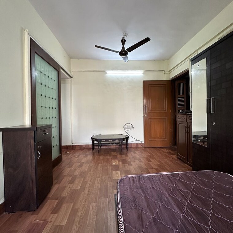 Bedroom, lokhandwala-breeze-apartments 1 Bedroom 500 Sq.Ft. Apartment In Lokhandwala Complex Mumbai 9722882