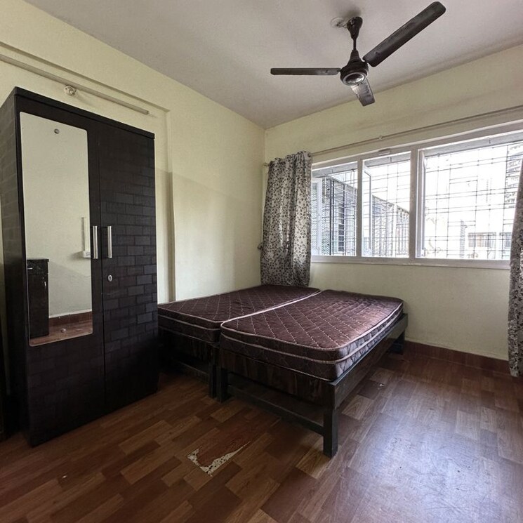 Living Room, lokhandwala-breeze-apartments 1 Bedroom 500 Sq.Ft. Apartment In Lokhandwala Complex Mumbai 9722882
