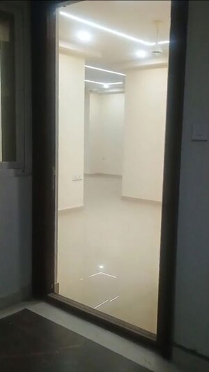 Room in 3 BHK Apartment at Aurobindo The Regent, Kondapur – for Rent