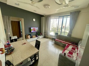 2 BHK Apartment For Sale in Dadar East