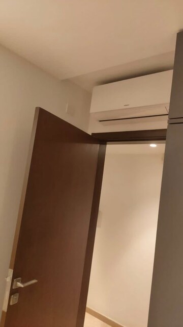 Furnished Amenities in 2 BHK Apartment at Hiranandani Highland, Powai – for Rent