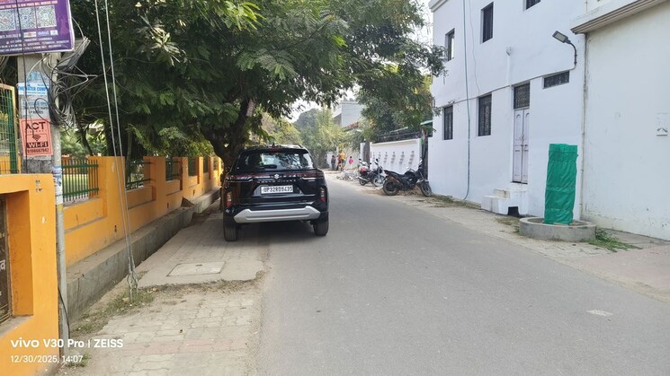 Exterior View, indira nagar  4000 Sq.Ft. Plot In Indira Nagar Lucknow 9722945