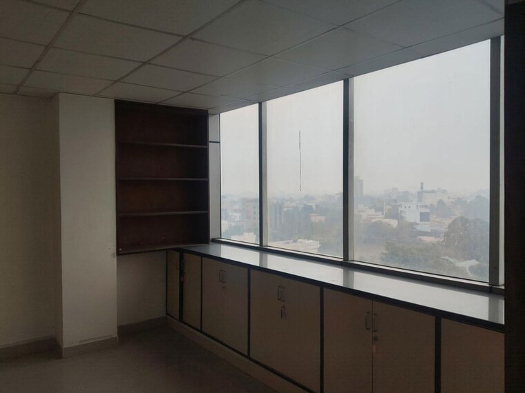 Room, vaishali nagar Commercial Office Space 810 Sq.Ft. In Vaishali Nagar Jaipur 9722973