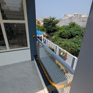  Pg – Exterior View View at Gomti Nagar - for Rent