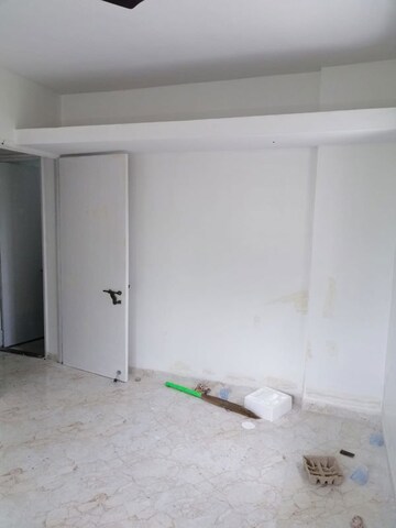 Room in 3 BHK Apartment at DSK Raanwara, Bavdhan – for Rent