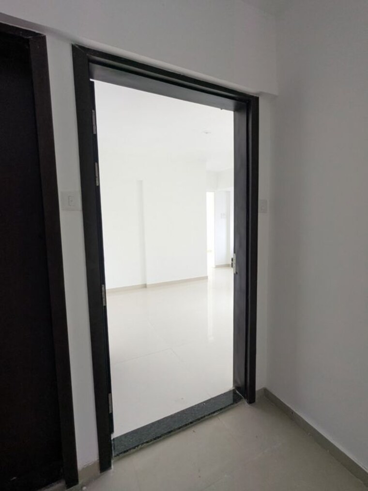 Room, arv-uthville 1 Bedroom 500 Sq.Ft. Apartment In Kharadi Pune 9722985