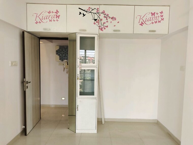 Room, vaibhav-paradise 2.5 Bedroom 900 Sq.Ft. Apartment In Santacruz East Mumbai 9722996